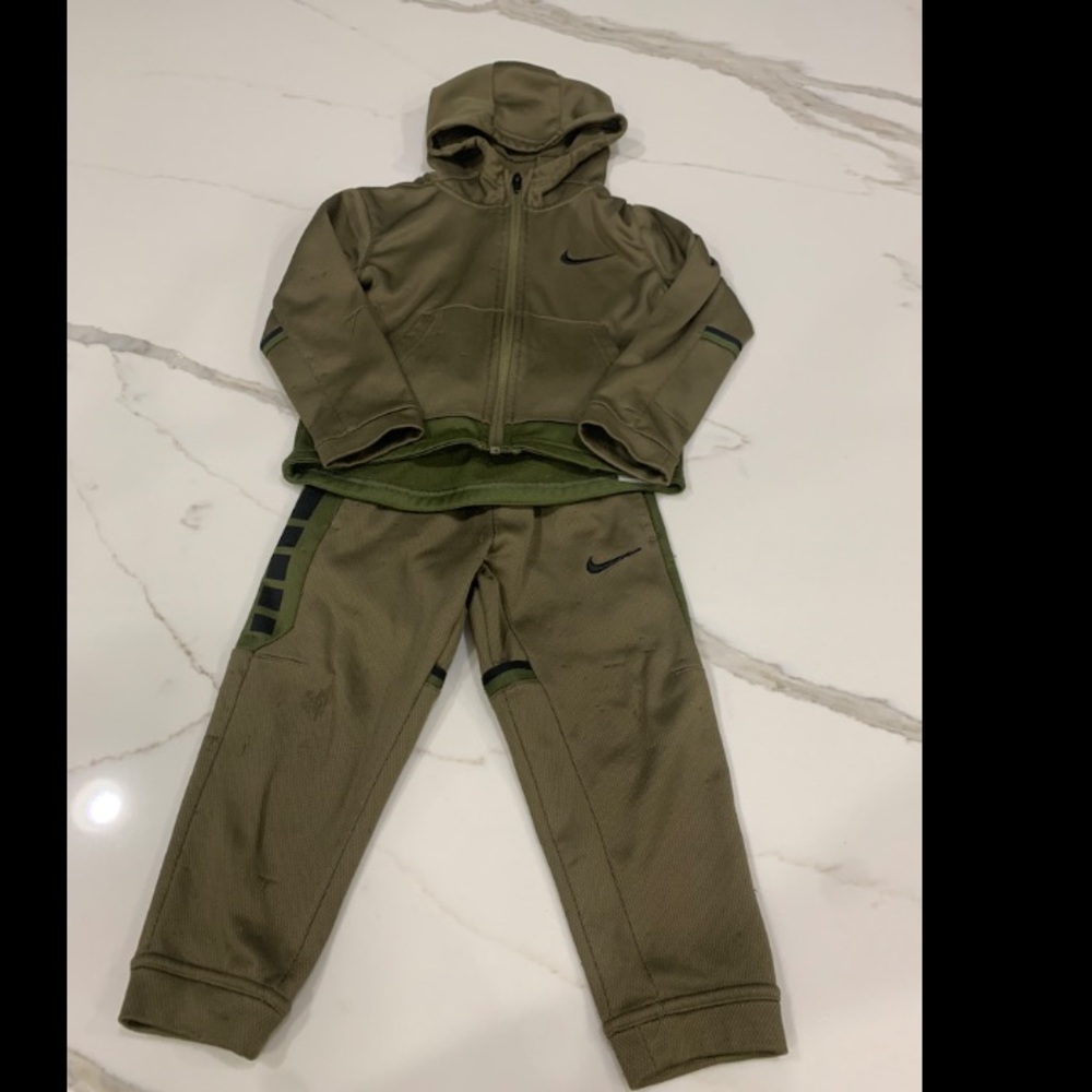 Nike Track Suit 3T Olive Green